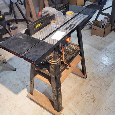 Wolfcraft Router Center and Freud Router (WC-EL)
