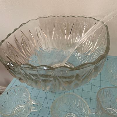 Punch bowl set