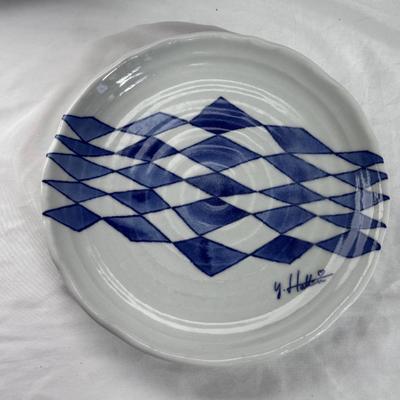Yukio Hattori Plates and Other Blue and White Pottery (K-DZ)