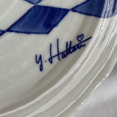 Yukio Hattori Plates and Other Blue and White Pottery (K-DZ)