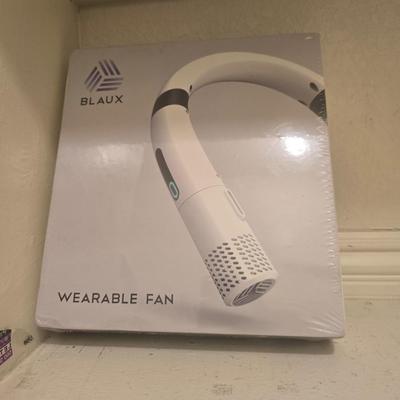Necklace fan