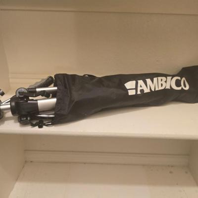Camera tripod