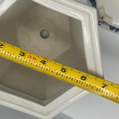 Japanese Decorated Porcelain Ware Planter