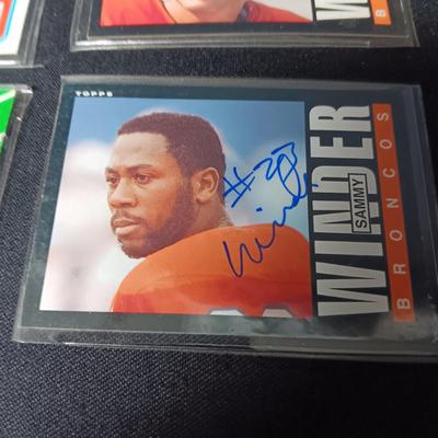 4 AUTOGRAPHED SPORTS CARDS OF FORMER DENVER BRONCO PLAYERS