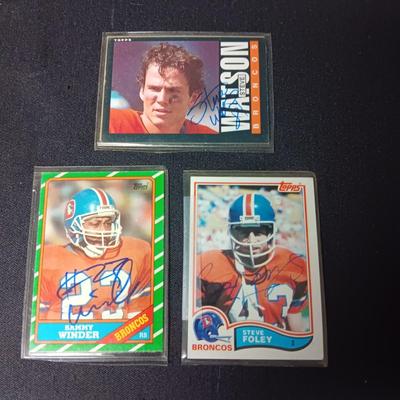 3 AUTOGRAPHED SPORTS CARDS OF FORMER DENVER BRONCO PLAYERS