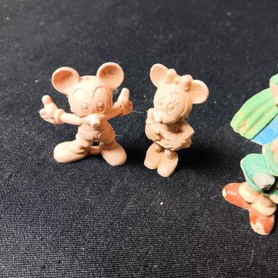 YOU'LL PROBABLY RECOGNIZE SOME OF THESE DISNEY AND COMIC CHARACTERS
