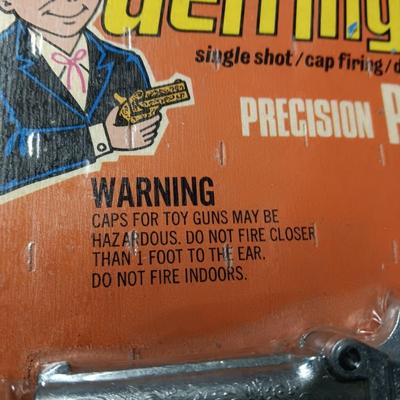 SEALED DUDE DERRINGER TOY PRECISION PISTOL