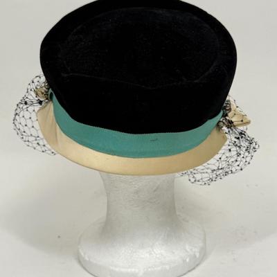 Two VIntage Ladies Hats with hat box