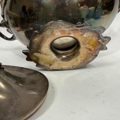 Meriden Silver Plate Oval Lidded Tureen Serving Bowl