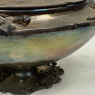 Meriden Silver Plate Oval Lidded Tureen Serving Bowl