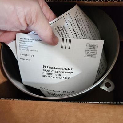 Kitchen Aid Lot 5 Qt Bowl , Stand Mixer Attachment Pack