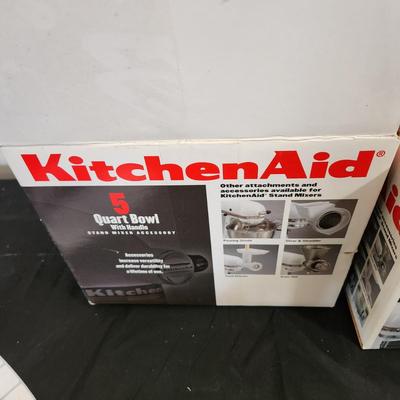 Kitchen Aid Lot 5 Qt Bowl , Stand Mixer Attachment Pack