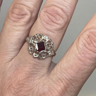 Red stone Sterling silver filagree Ring 8