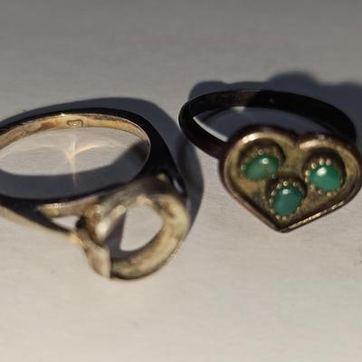 Two vintage rings - one marked 850