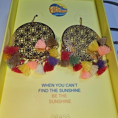Nice variety of Jewlery / fashion wear