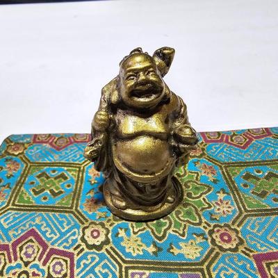 Vintage Japanese Porcelain Geisha Doll in Glass Display Case with wise man buddha and small Maneki Neko Fortune Cat