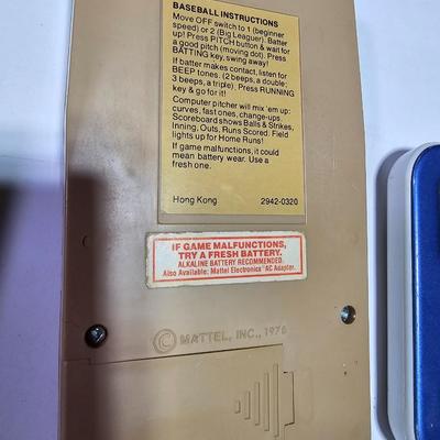Two vintage handheld games - Vintage 1978 Mattel Electronics Baseball Handheld Game With Box