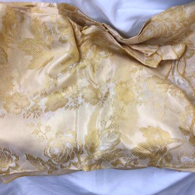 Linen Lot