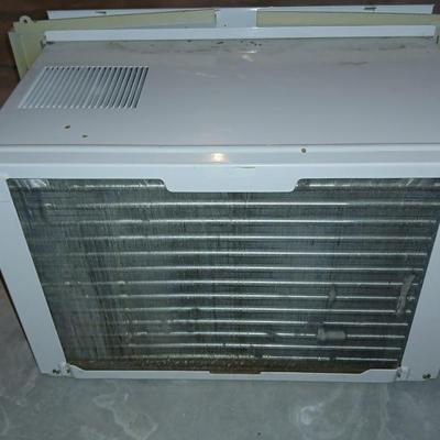 General Electric Air Conditioner window unit - Summer heat will be here before you know it!