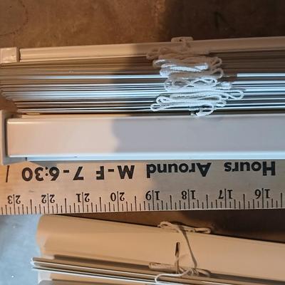 Four Venation blinds - Vinyl window shades