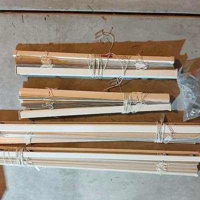 Four Venation blinds - Vinyl window shades
