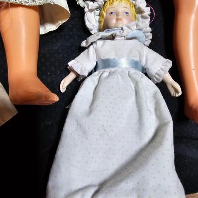 Vintage dolls - 1971 Ideal - Effanbee and more