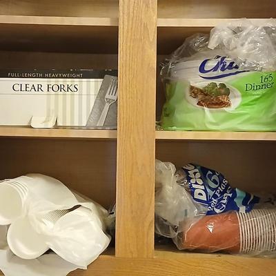 Kitchen paper plates - Cups - forks and more