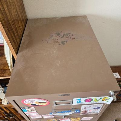 Sears Metal file Cabinet with 3 boxes of file folders