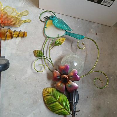 Two yard art stakes - Hummingbird and dragon fly Solar light decor