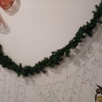 LARGE over 35" Christmas wreath, with two strands of garland and two strands of multi color Icicle lights
