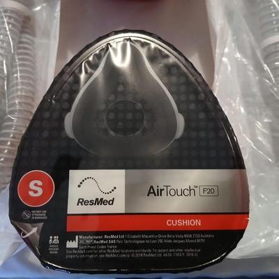 Three Small AirTouch ResMed F20 Cushions with one hose SEALED BRAND NEW