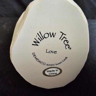 Willow Tree angel "Love" 2003 Susan Lordi with a willow tree Forget me not booklet