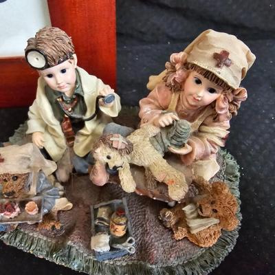 Napco "Little Vet" figure - limited Yesterday's Child figure, framed dog, and small porcelain vintage dogs
