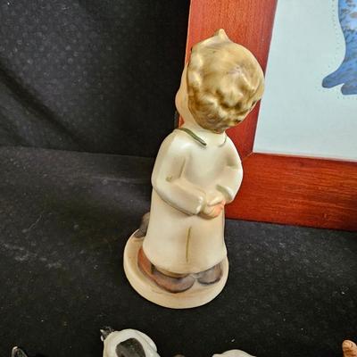 Napco "Little Vet" figure - limited Yesterday's Child figure, framed dog, and small porcelain vintage dogs