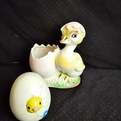 Vintage and quite adorable little vintage baby ducks!