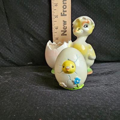 Vintage and quite adorable little vintage baby ducks!