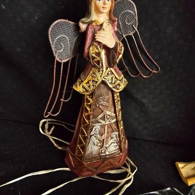 Collection of Angels and other decorative items