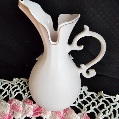 Elegant vintage Hand-painted Lefton China vase with hand knitted doily