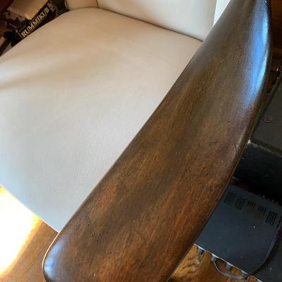 Casual Chair - Nic Wide Arm Rests