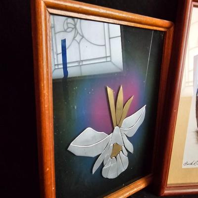 Small framed artwork - Costa Rica - Parrot painted on feathers! and two suncatchers