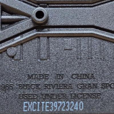 LOT 7: Welly 1965 Buick Riviera Gran Sport; Scale 1/24 Red Diecast Vintage Model Car and Classic Car Books