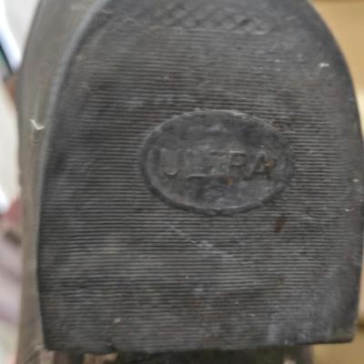 LOT 16: Men's Leather Cowboy Boots