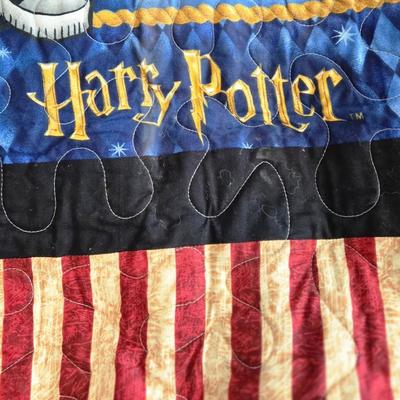 LOT 20: Harry Potter Wall/Lap Quilt & American Flag Fleece Blanket