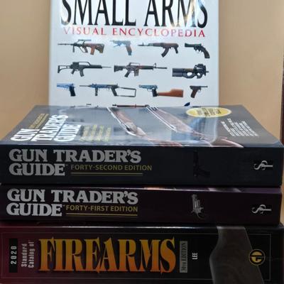LOT 22: Small Arms Visual Encyclopedia, Gun Trader's Guide 42nd Edition, Gun Trader's Guide 41st Edition, Standard Catalog of...