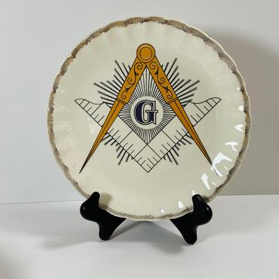 LOT 26: Antique History of Freemasonry and Concordant Orders Book & Small Freemason Dishes