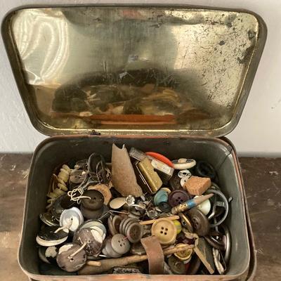 LOT 29: Large Collection of Antique / Vintage Buttons in Tins and Jars
