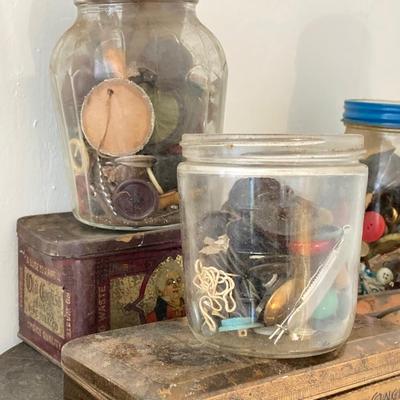 LOT 29: Large Collection of Antique / Vintage Buttons in Tins and Jars