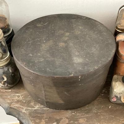 LOT 29: Large Collection of Antique / Vintage Buttons in Tins and Jars