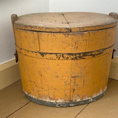 LOT 34: Antique Wooden Bin/Wash Tub with Inserts