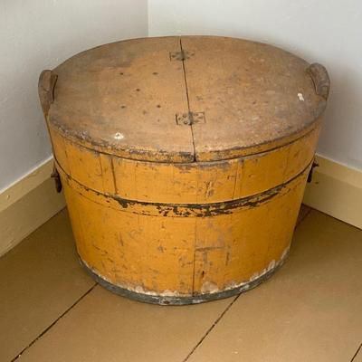 LOT 34: Antique Wooden Bin/Wash Tub with Inserts